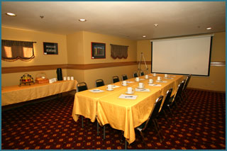 Guest rooms amenities include cable TV and phones with voice mail and data ports